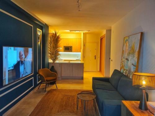 New Fabulous Beachfront Торремолинос Экстерьер фото